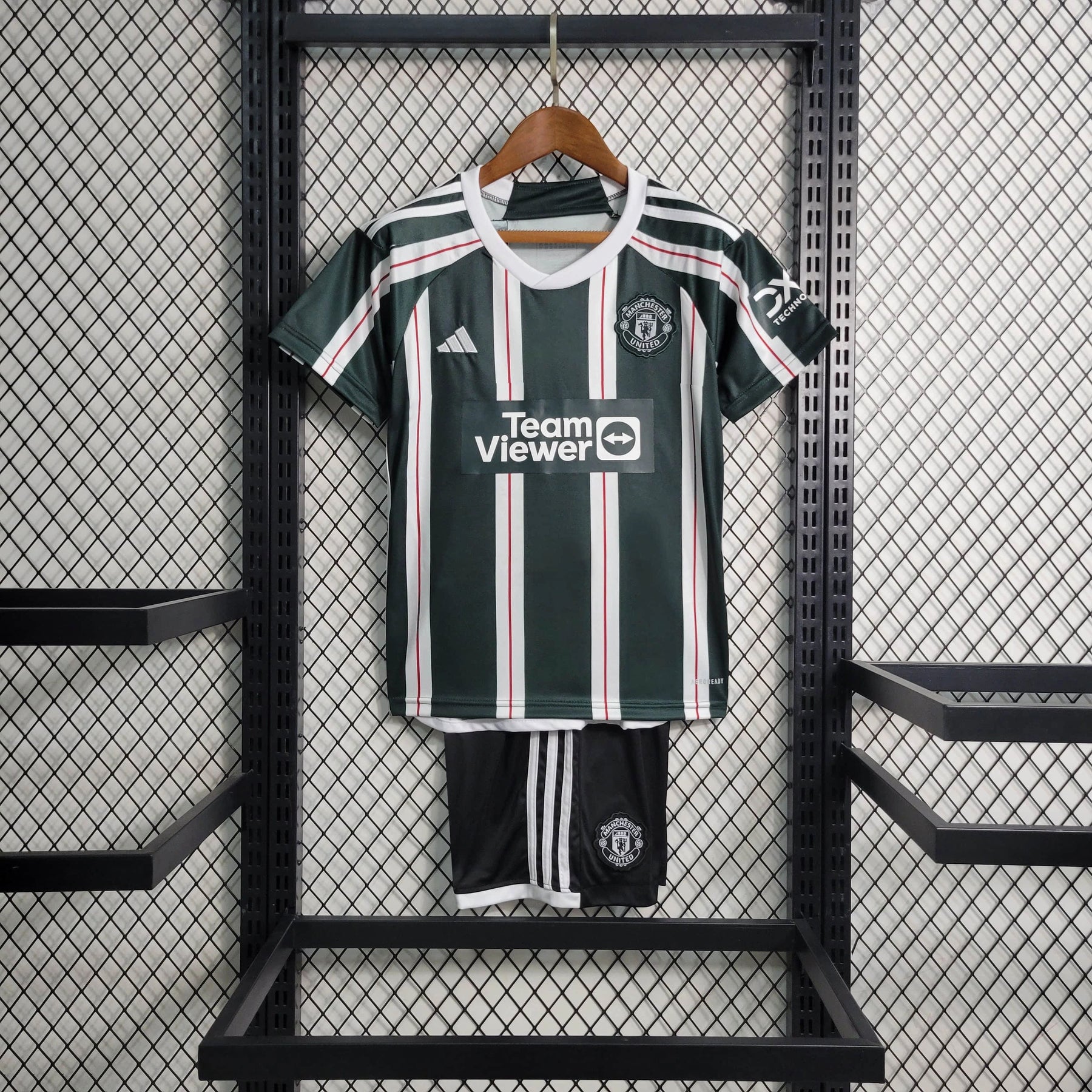 Kit Infantil Manchester United II 23/24