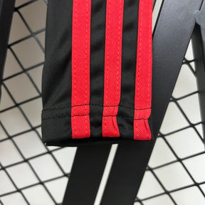 Kit Infantil Flamengo Titular 25/26 Manga Longa