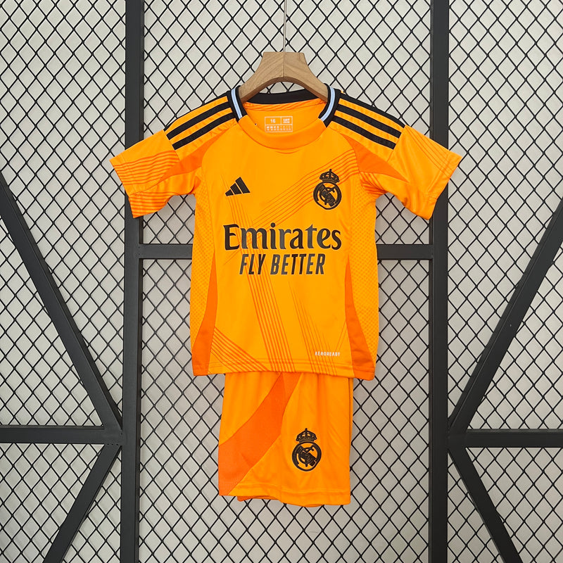 Real Madrid Infantil 24-25 Away