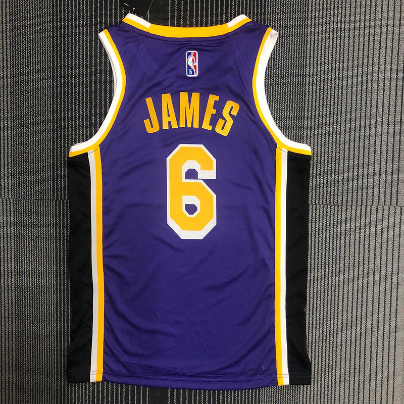 Lakers- Lebron James 6