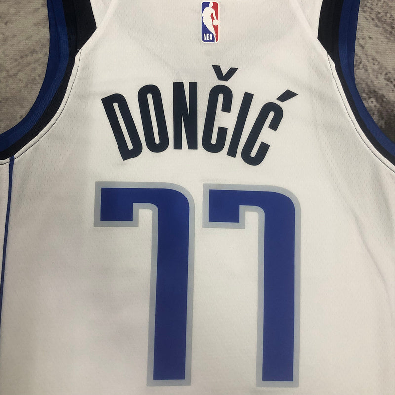 NBA Dallas Mavericks DONCIC 77 WHITE